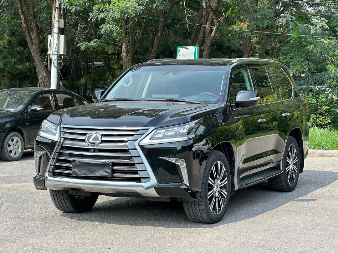 成都平行进口雷克萨斯LX570中东版新款价格最低126万起售