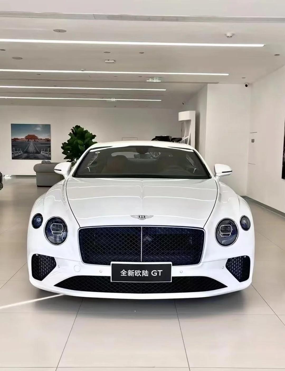 宾利欧陆团购价格293万起 欢迎前来试驾