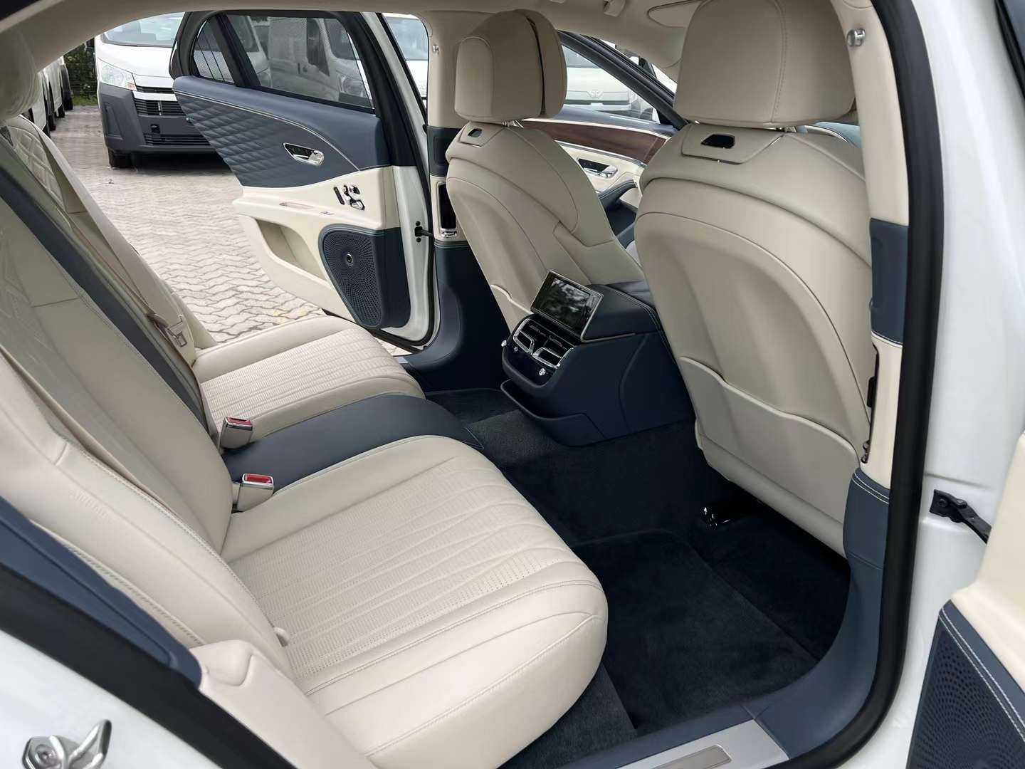 宾利飞驰降价30万 欢迎到店试驾