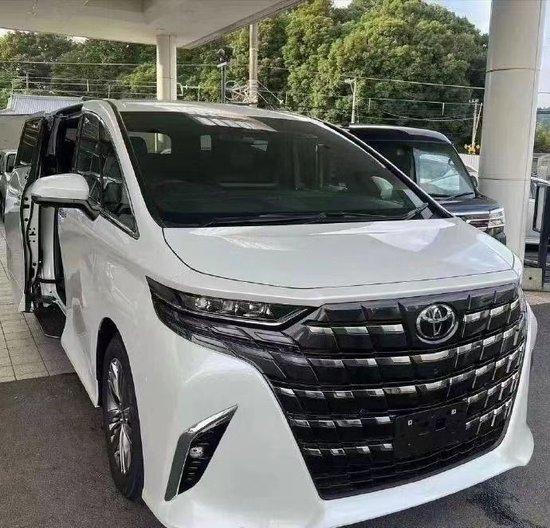 2022新款丰田埃尔法2.5双擎特价优惠