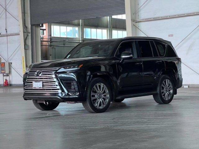成都平行进口雷克萨斯LX墨版目前售价158万起 欢迎试乘试驾