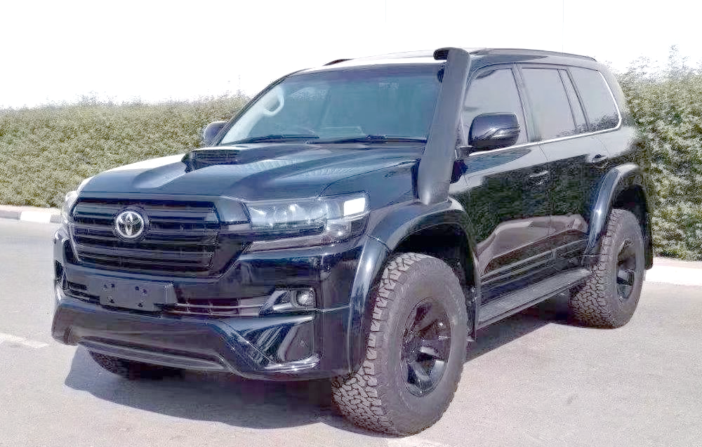 成都兰德酷路泽中东版提供试乘试驾 目前优惠高达37万元