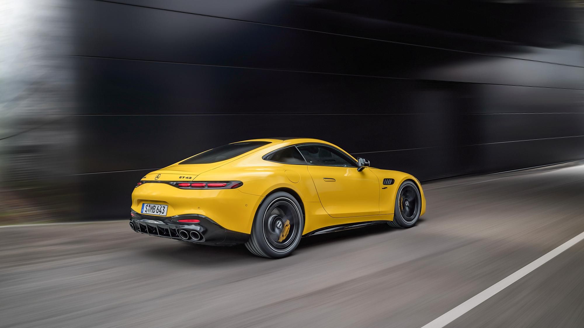 AMG GT 四门轿跑车低伪装实车亮相