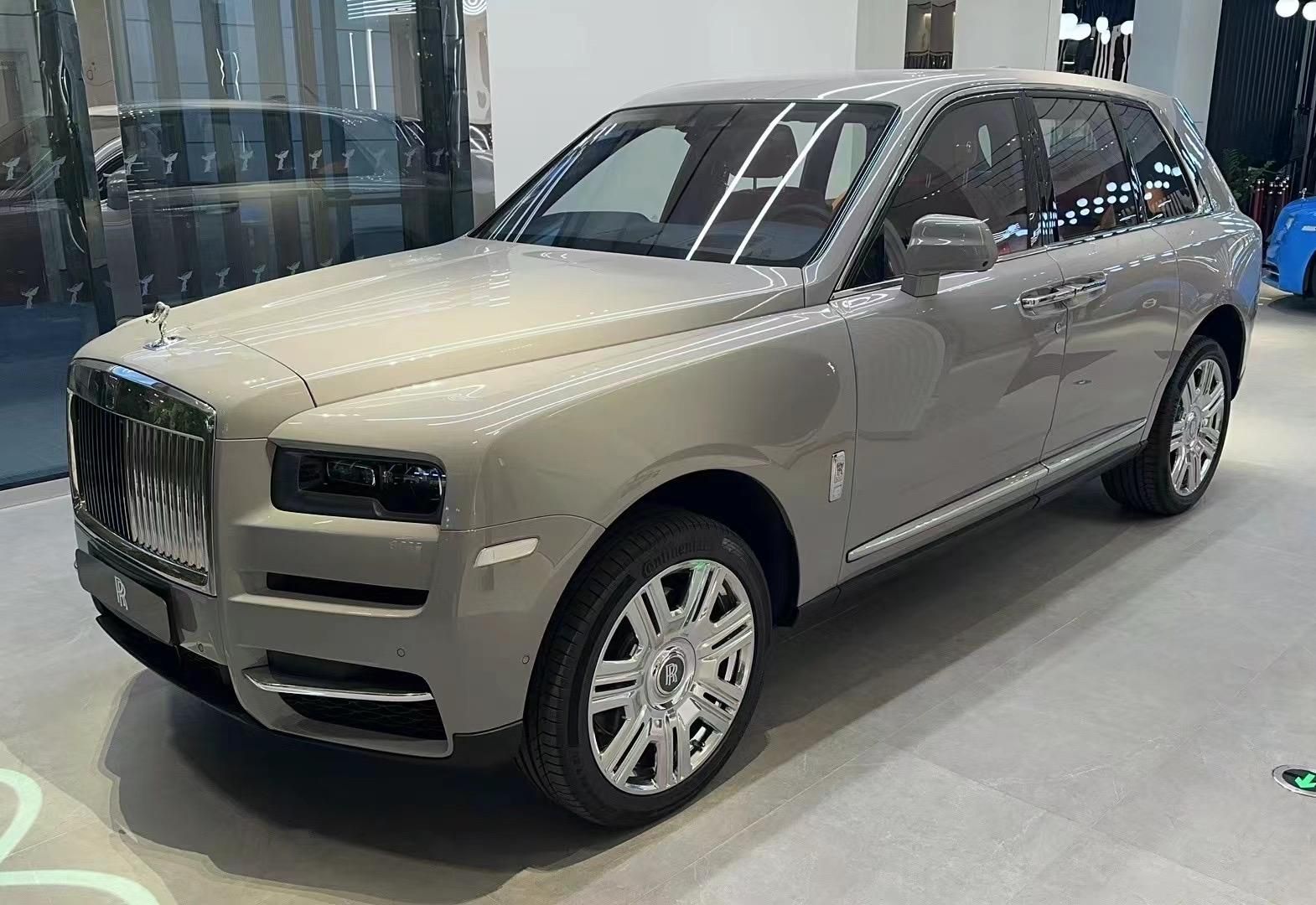 2024库里南降价150万 欢迎前来试驾