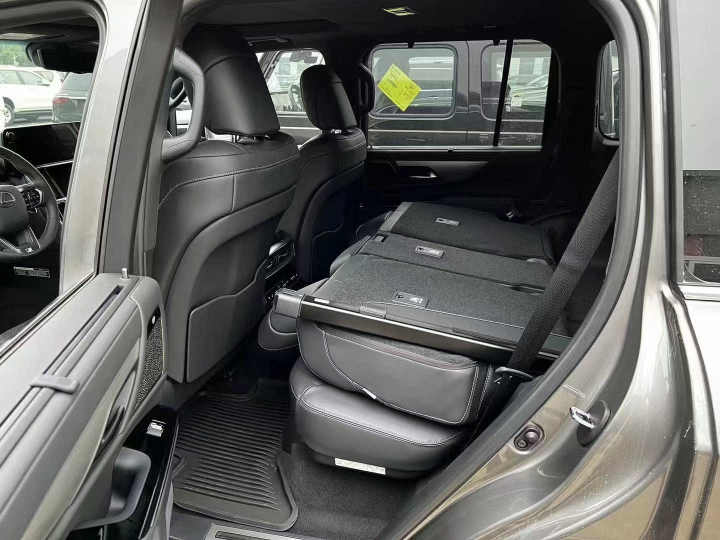 2024款雷克萨斯LX600中东版配置价格简介