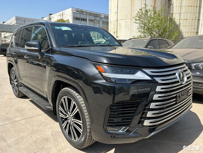 2024款雷克萨斯LX600中东版配置价格简介