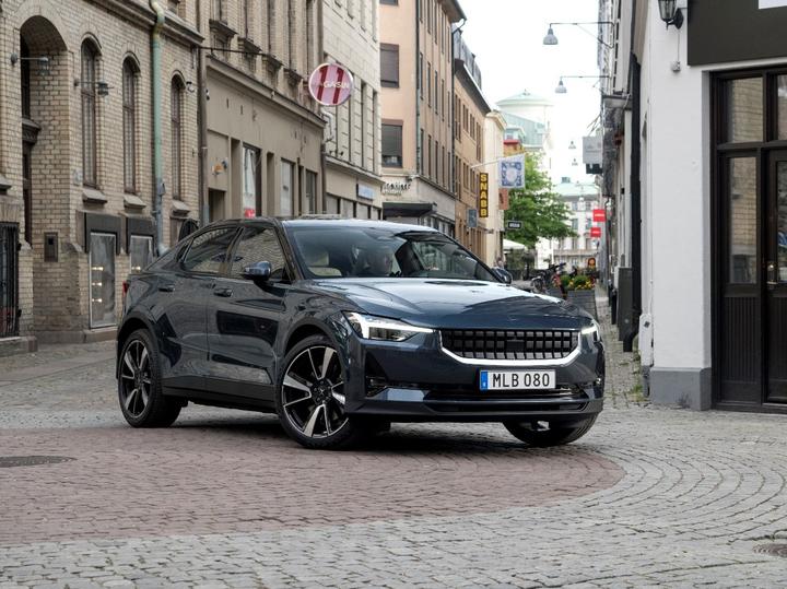 成都Polestar 4售价33.80万起 暂无优惠