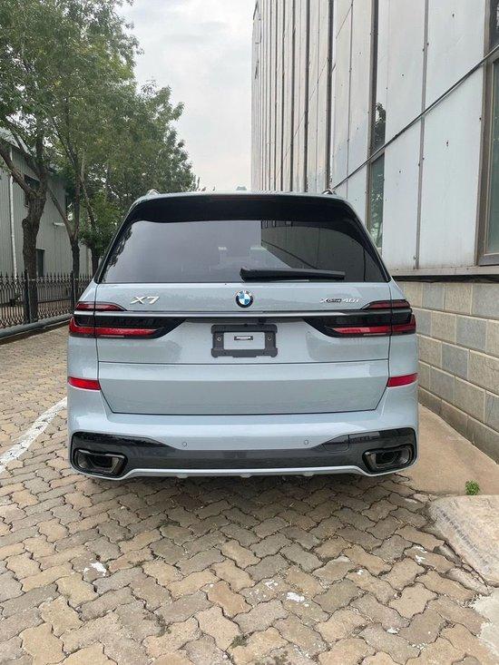 成都平行进口宝马X7加版降价30万 欢迎试乘试驾