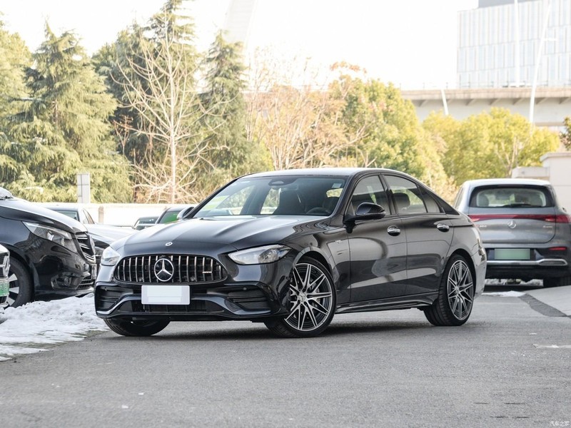 成都奔驰C级AMG报价61.52万起 暂无优惠