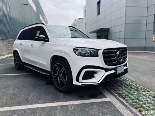 成都超霸美版价格最低64万起售 欢迎上门试驾