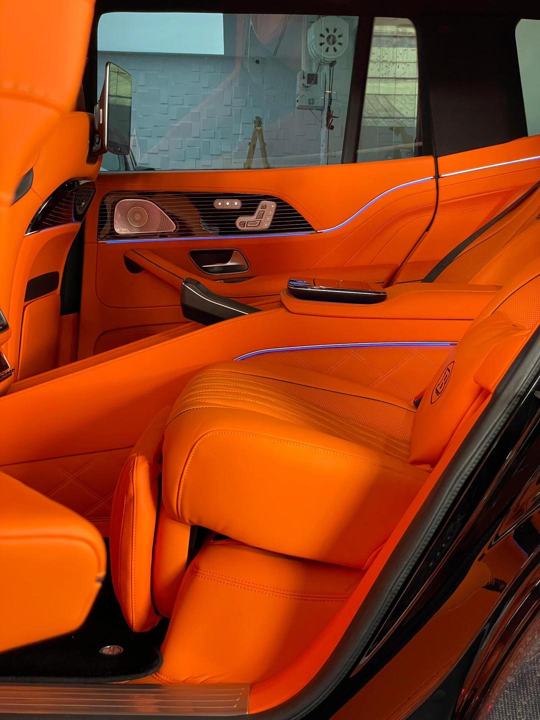 成都平行进口奔驰GLS美版最新报价92万起 欢迎到店试驾