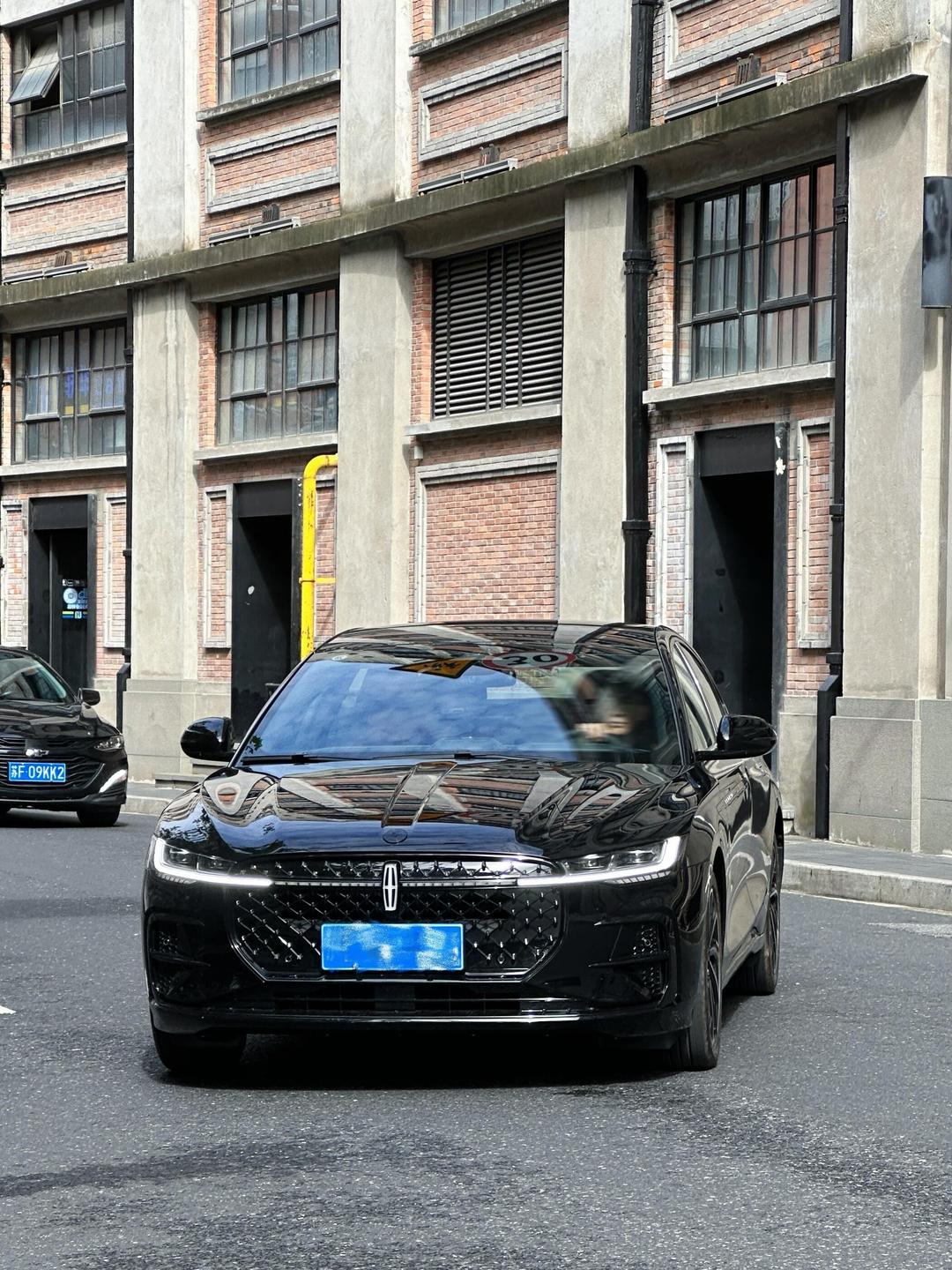 成都林肯Z降价6.90万 最低仅售16.68万