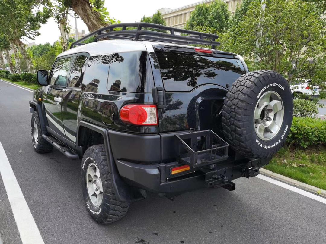 进口中东版FJ酷路泽现车什么价