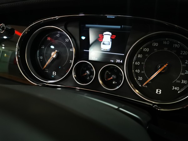 飞驰降价促销中 购车让利28万元