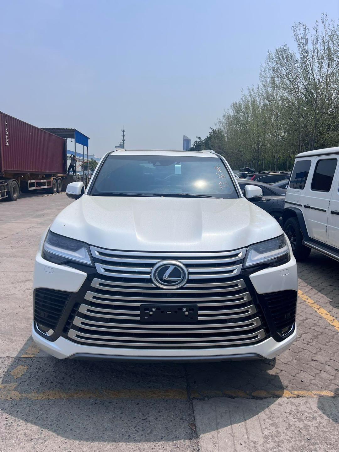 雷克萨斯LX美规版目前售价145万起 欢迎试乘试驾