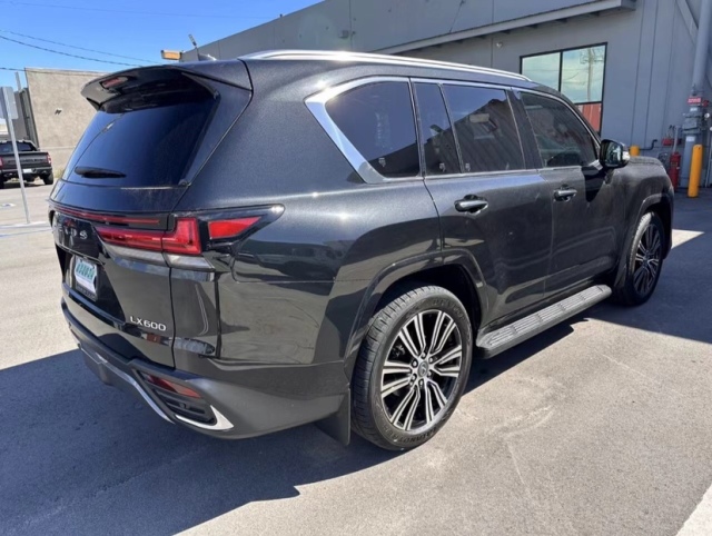 2024款雷克萨斯LX600展厅现车报价出售 可分期