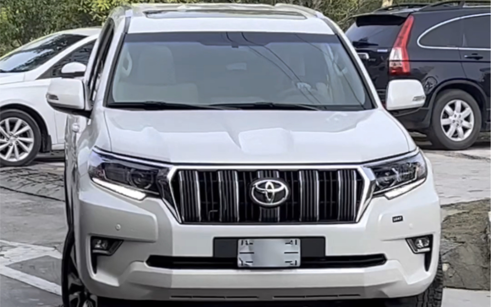 现购普拉多中东版享25.2万优惠 欢迎上门试驾