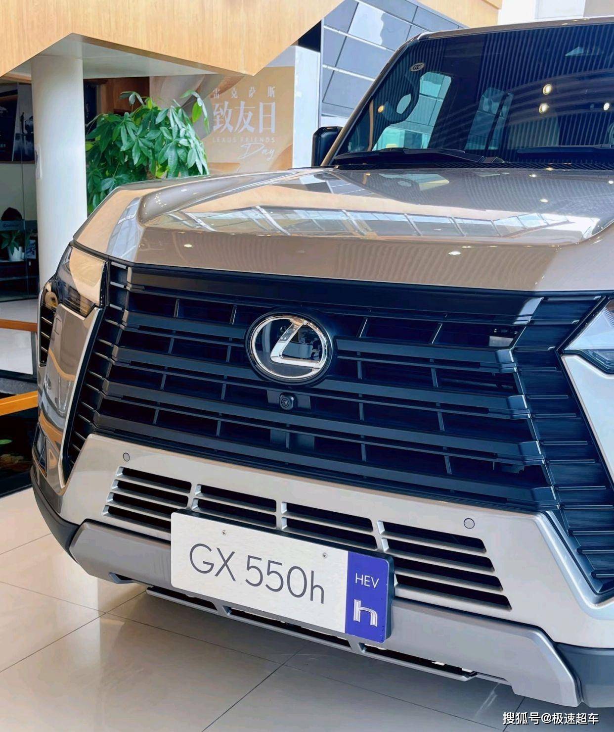 雷克萨斯GX加版价格最低100万起售 欢迎前来试驾