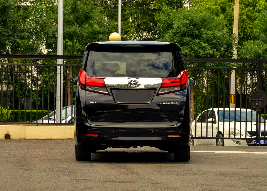 现购埃尔法亚洲版让利促销中 限时优惠高达16万元