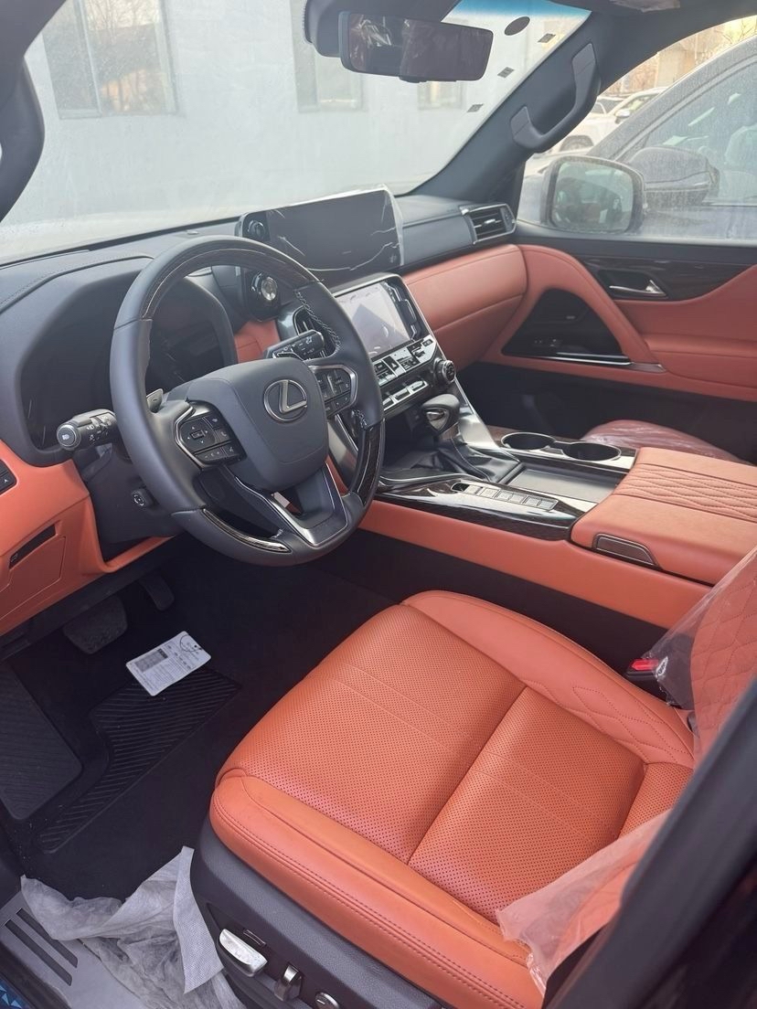 雷克萨斯LX团购价格145万起 欢迎到店试驾