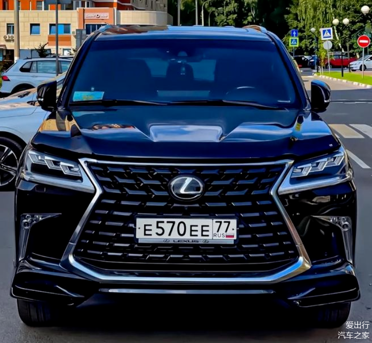 雷克萨斯LX团购价格145万起 欢迎到店试驾