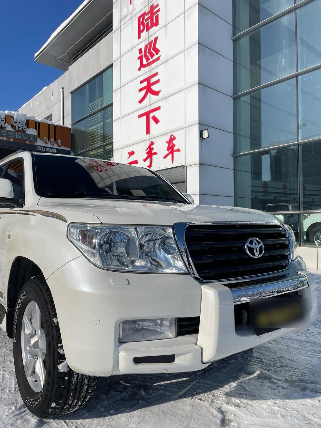 FJ酷路泽中东版平价销售44万起 欢迎试乘试驾