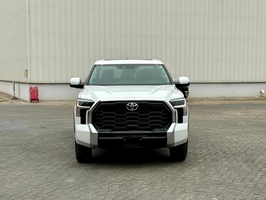 成都丰田坦途加版价格最高优惠24万 欢迎试乘试驾