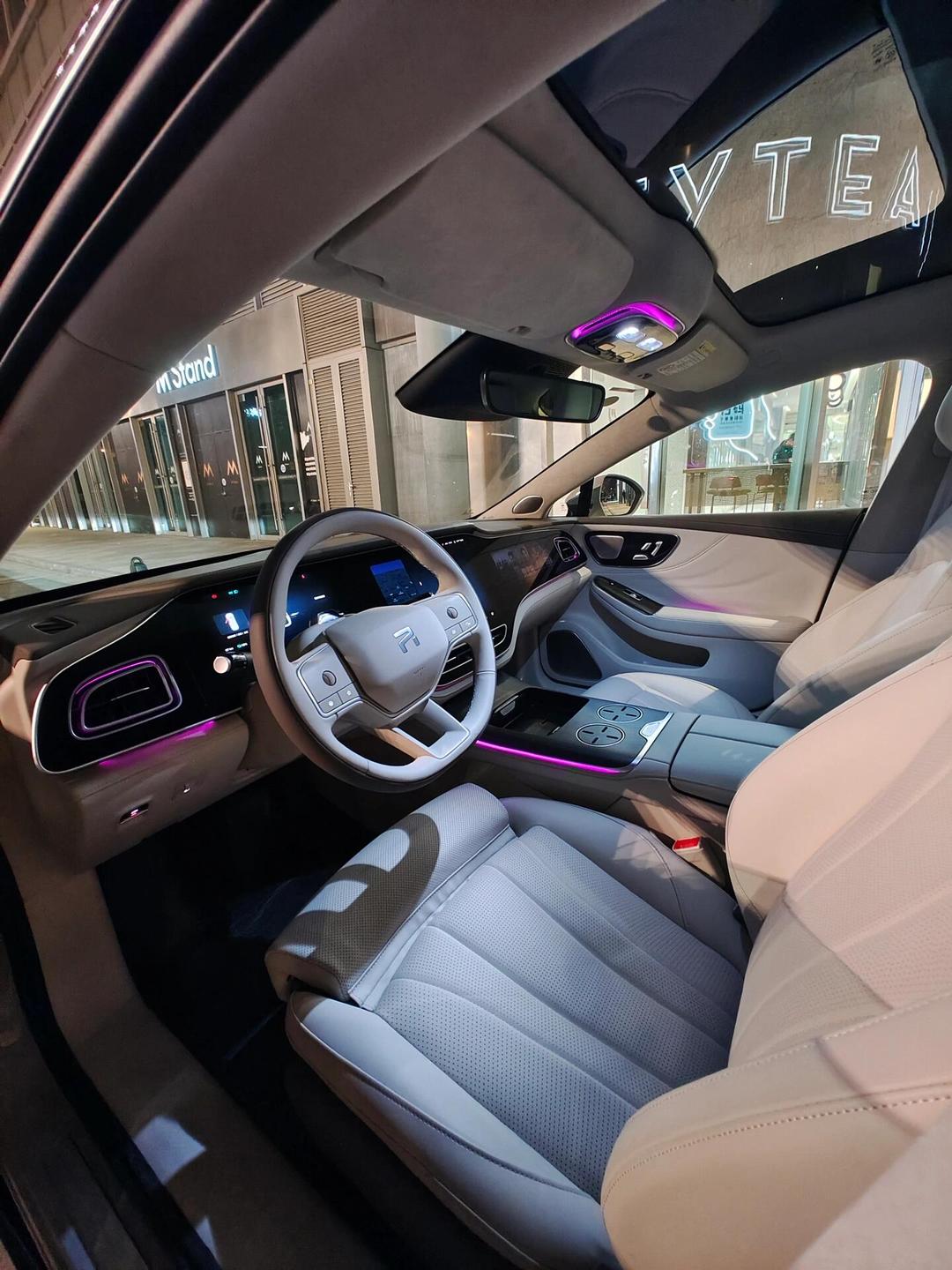 成都飞凡F7降价2.00万 最低仅售16.29万