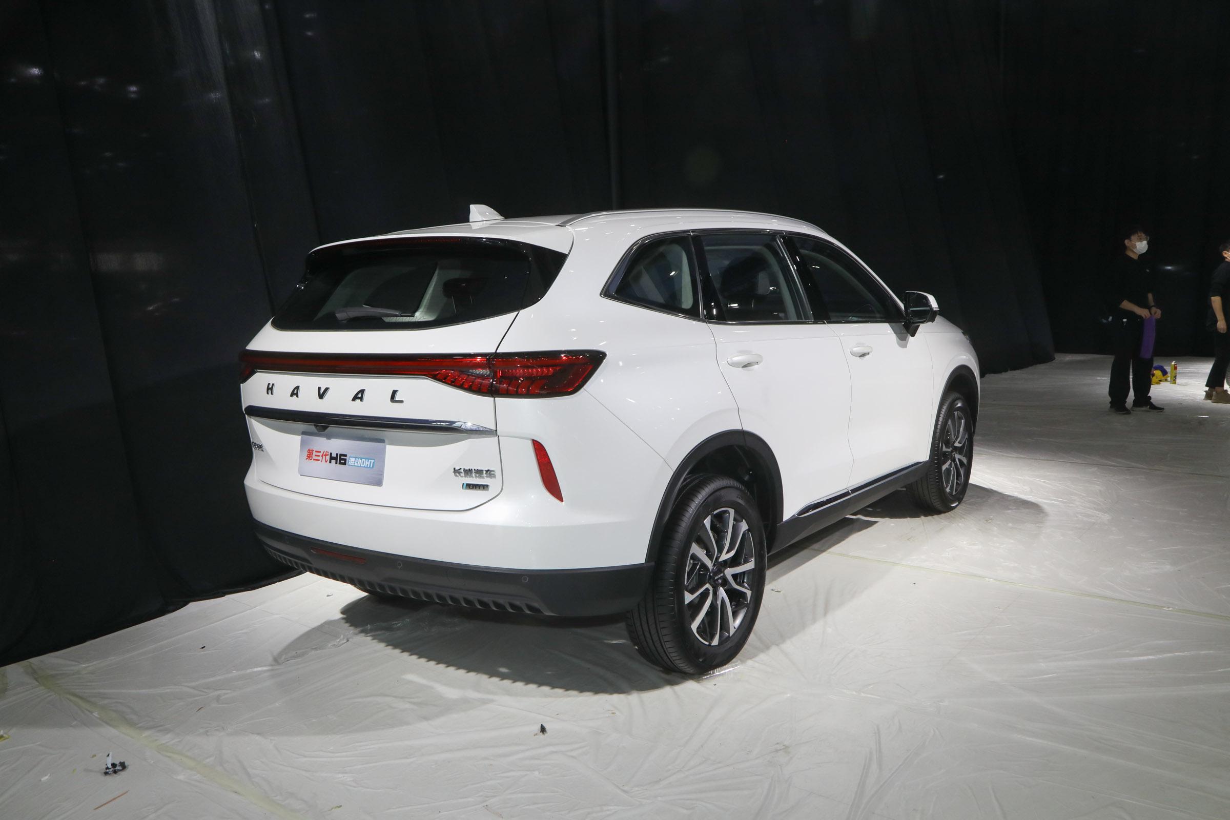 哈弗H6L官图发布 5座布局/搭载2.0T发动机