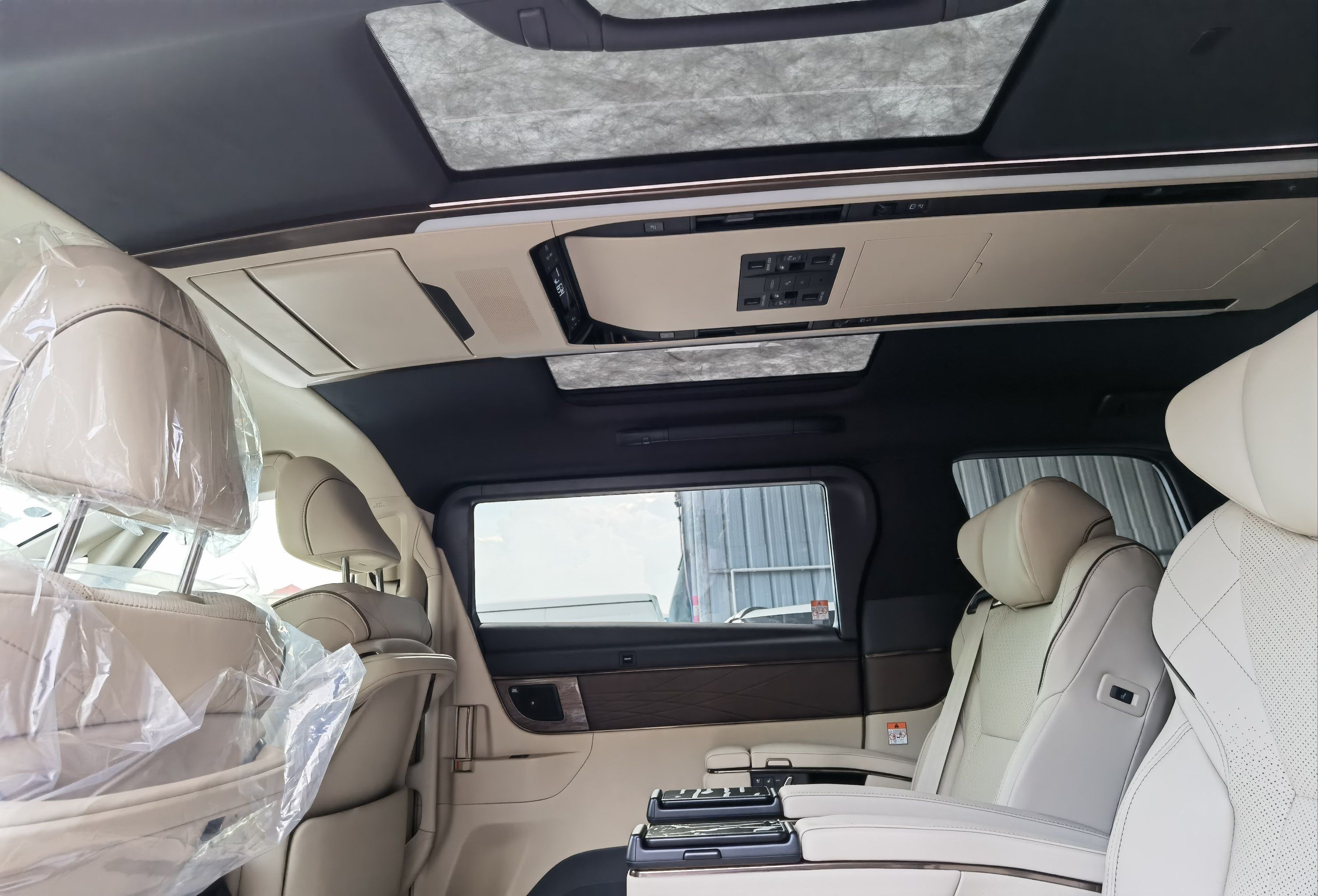 埃尔法价格最低90万起 欢迎试乘试驾