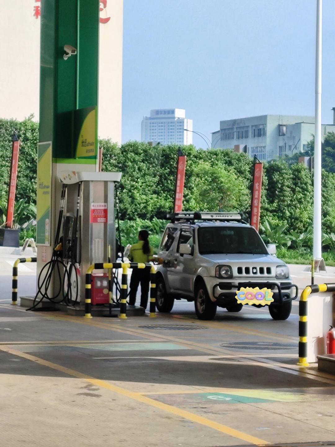 吉姆尼中东版让利直降4万 最低仅售24万