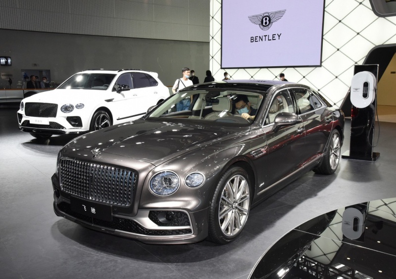 宾利飞驰促销251万起 欢迎到店试驾