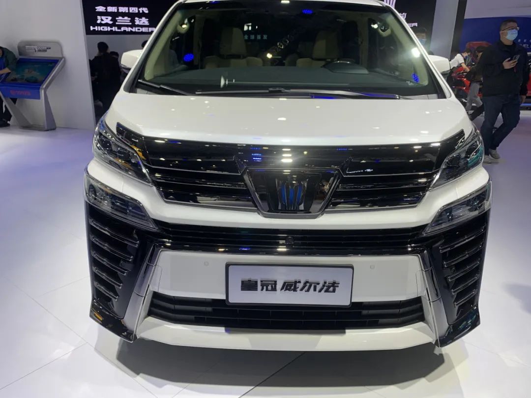 丰田(进口)威尔法价格最低90万起 欢迎试乘试驾