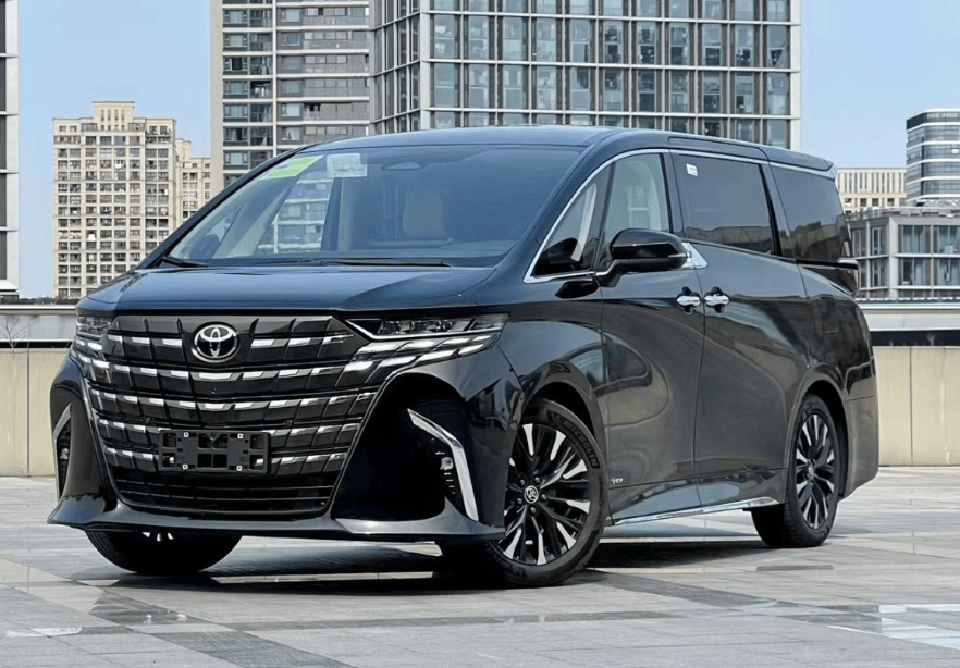 丰田(进口)威尔法价格最低90万起 欢迎试乘试驾