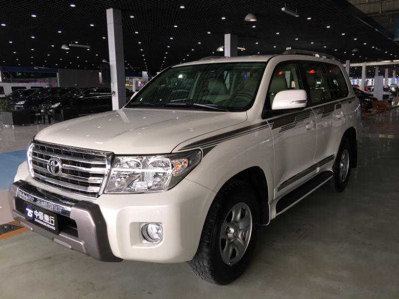 陆地巡洋舰限时优惠 购车直降35.2万元