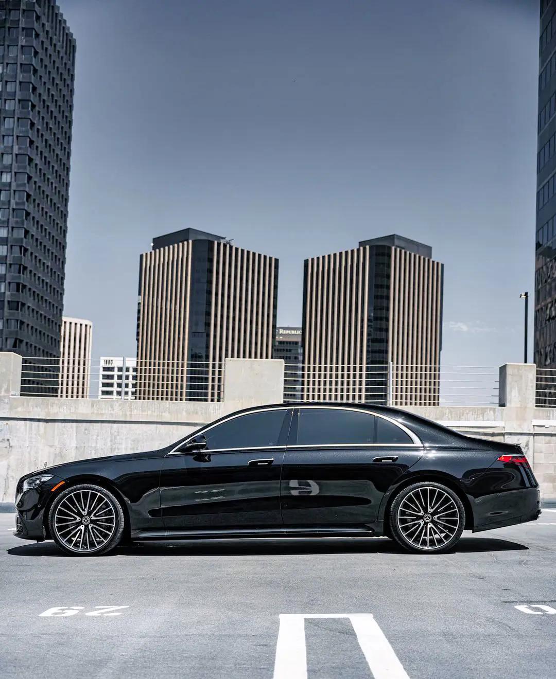 成都奔驰S580 四驱 长轴加版钜惠30万元 欢迎试乘试驾