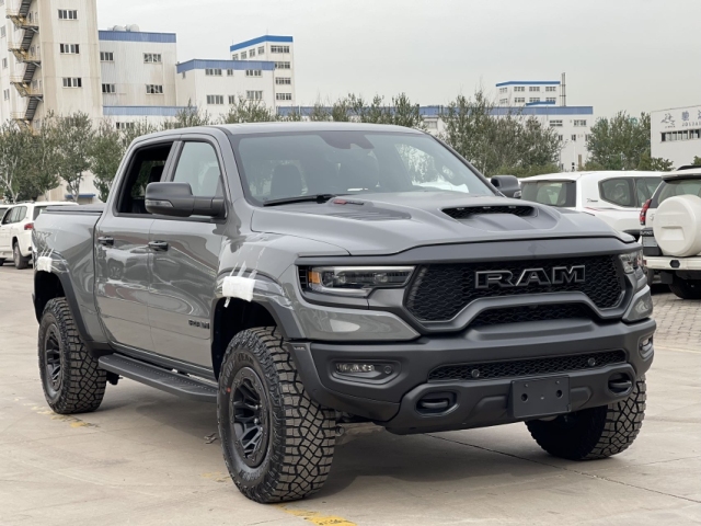 道奇公羊霸王龙霸气登场全新现车特惠价 颜色好看