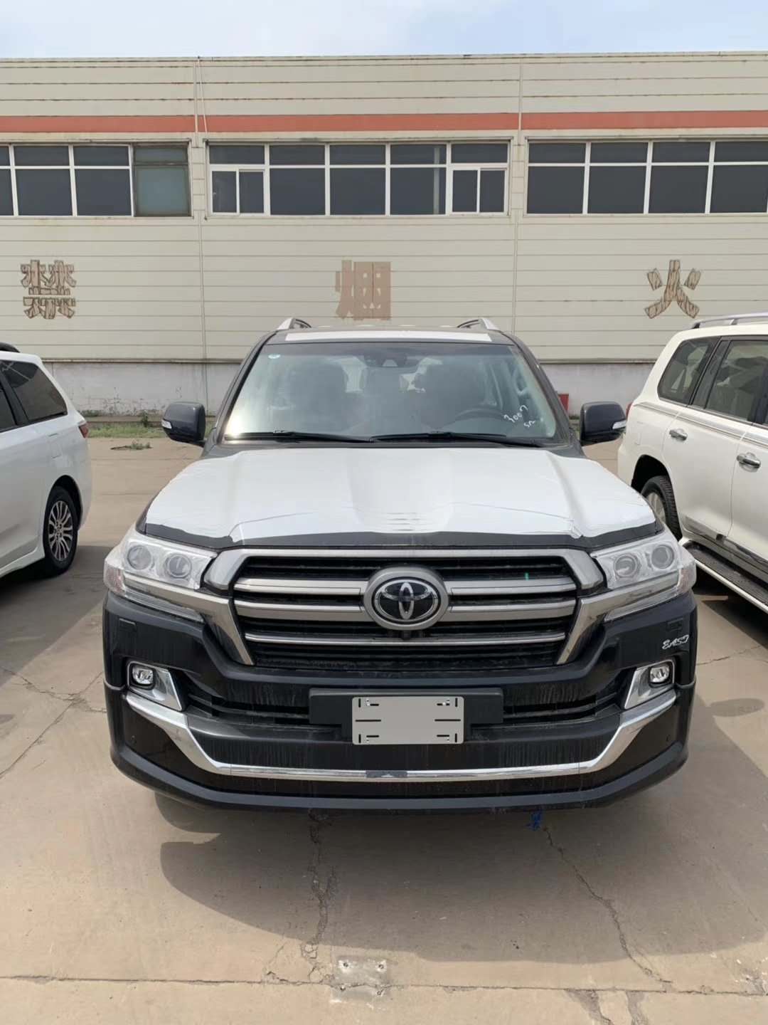 全新国六中东进口酷路泽5700惊爆价格