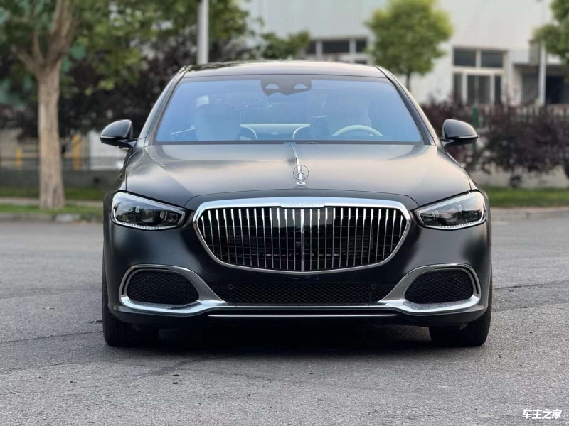 成都平行进口奔驰迈巴赫S级美版让利直降32万 最低仅售288万