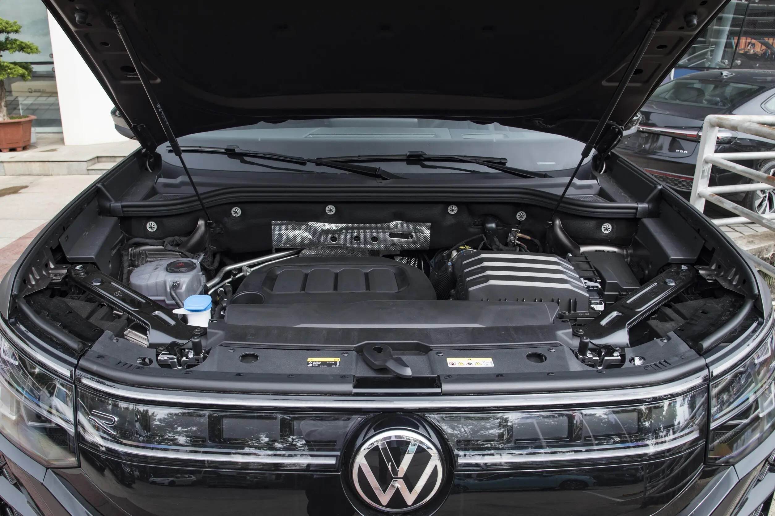 上汽大众新款途昂Pro上市 限时一口价25.99-31.99万