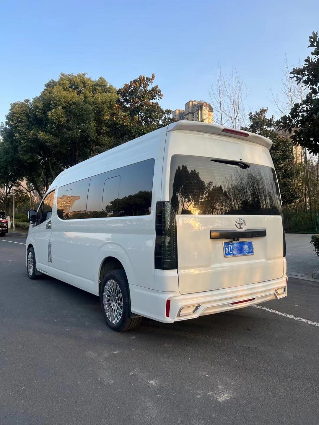 2024款全新丰田海狮中东版到店初步体验