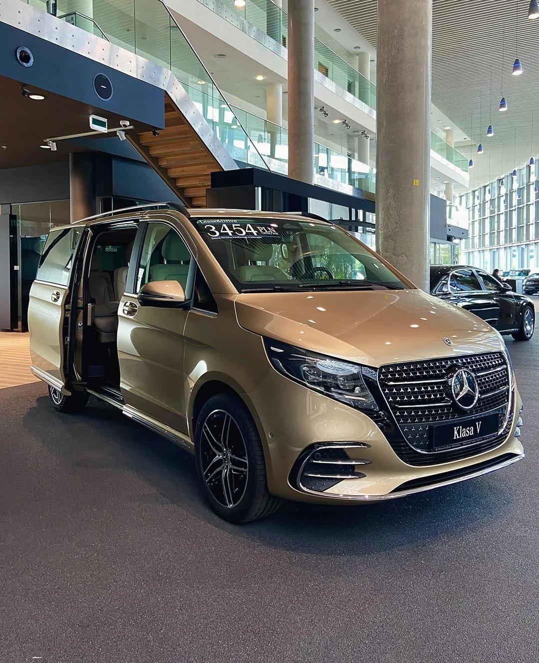 平行进口奔驰V级欧版团购最高优惠10万 欢迎前来试驾