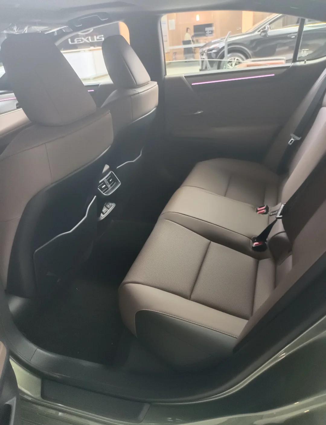 现购雷克萨斯GX加版享20万优惠 欢迎试乘试驾