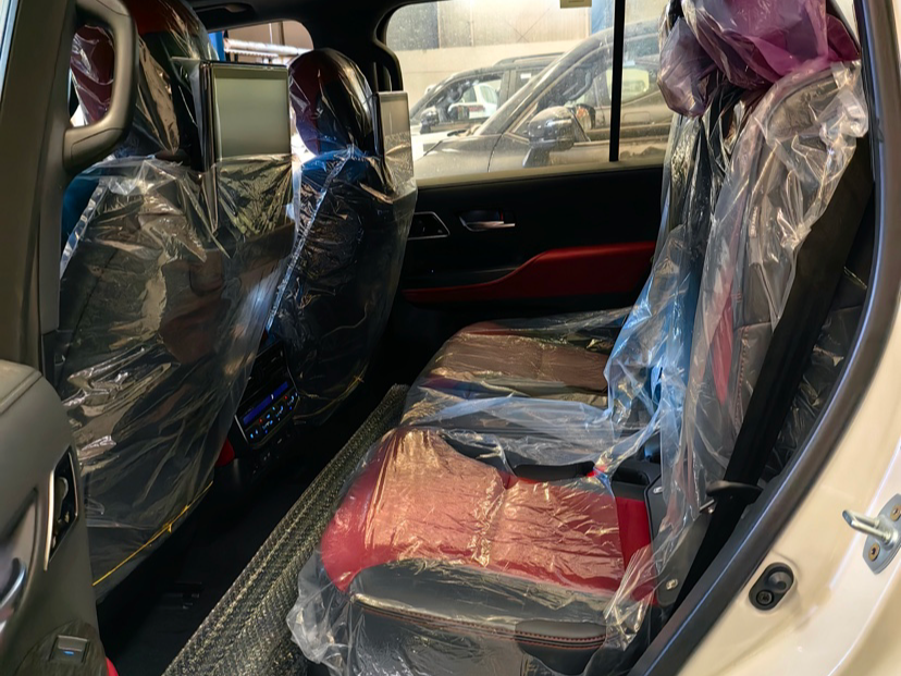 2024款丰田酷路泽4600特惠 顶级越野现车