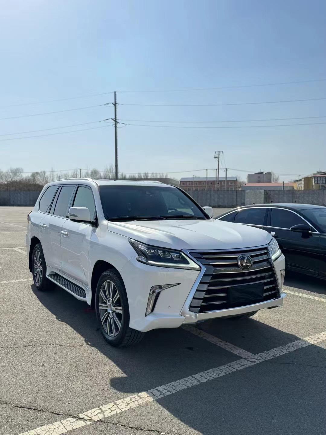 2024款雷克萨斯LX570 国六现车报价可按揭 售全国