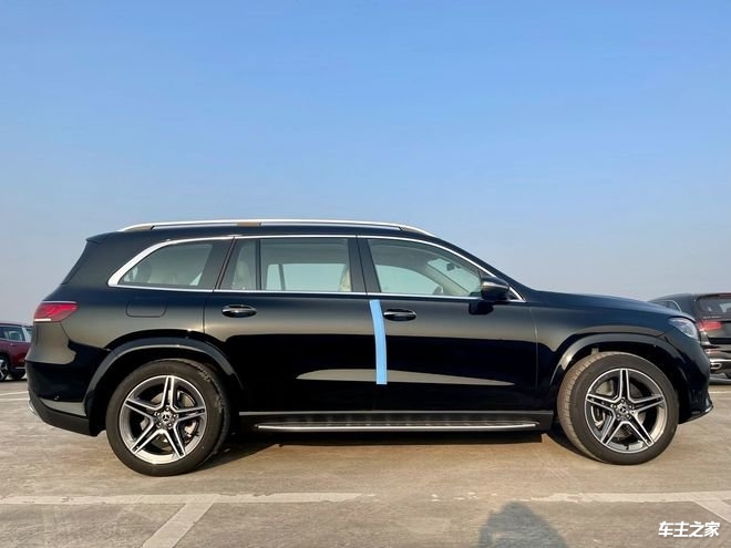 奔驰S级墨版最低报价154万起 直降6万