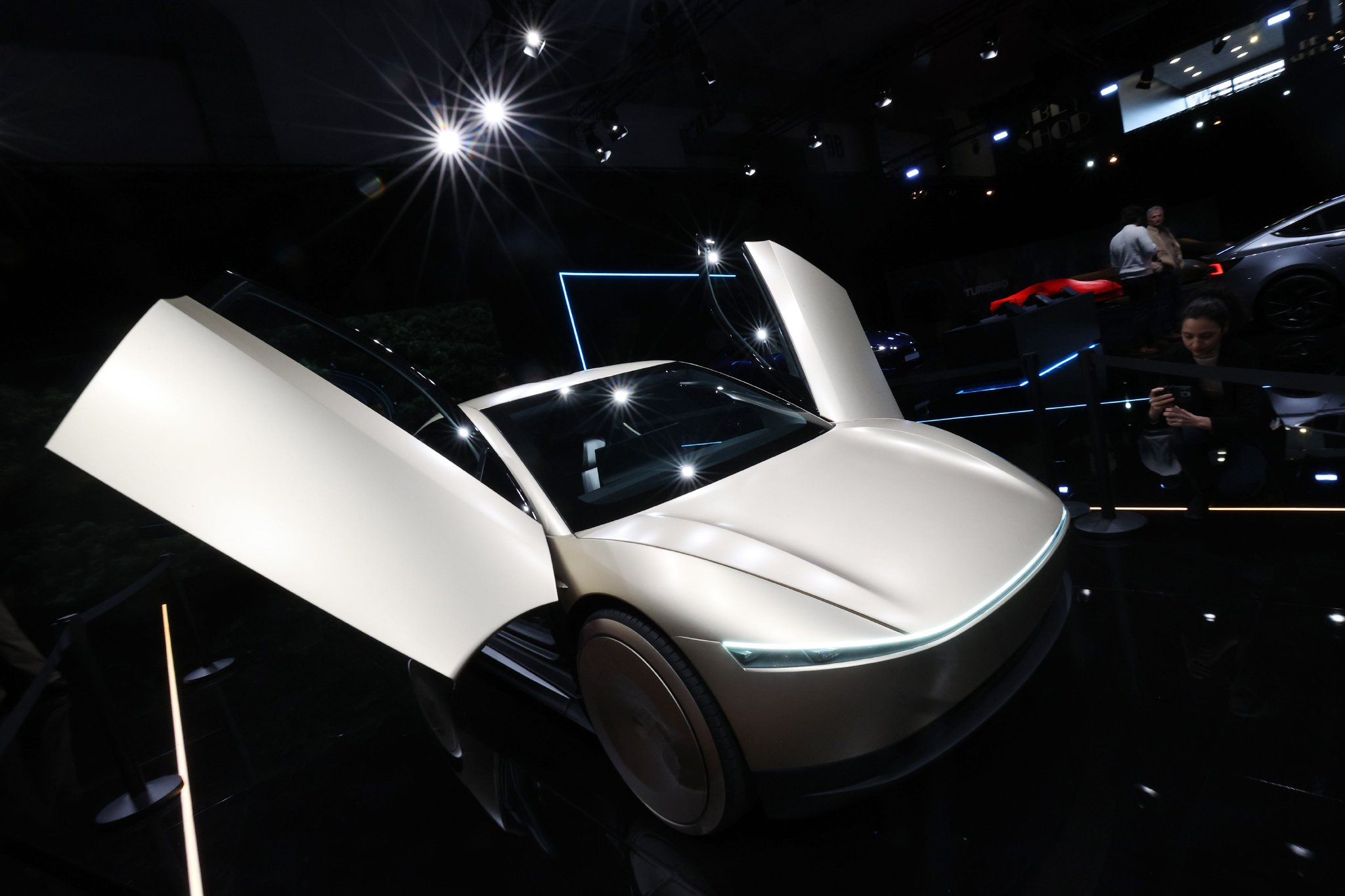 特斯拉,再打销量保卫战!