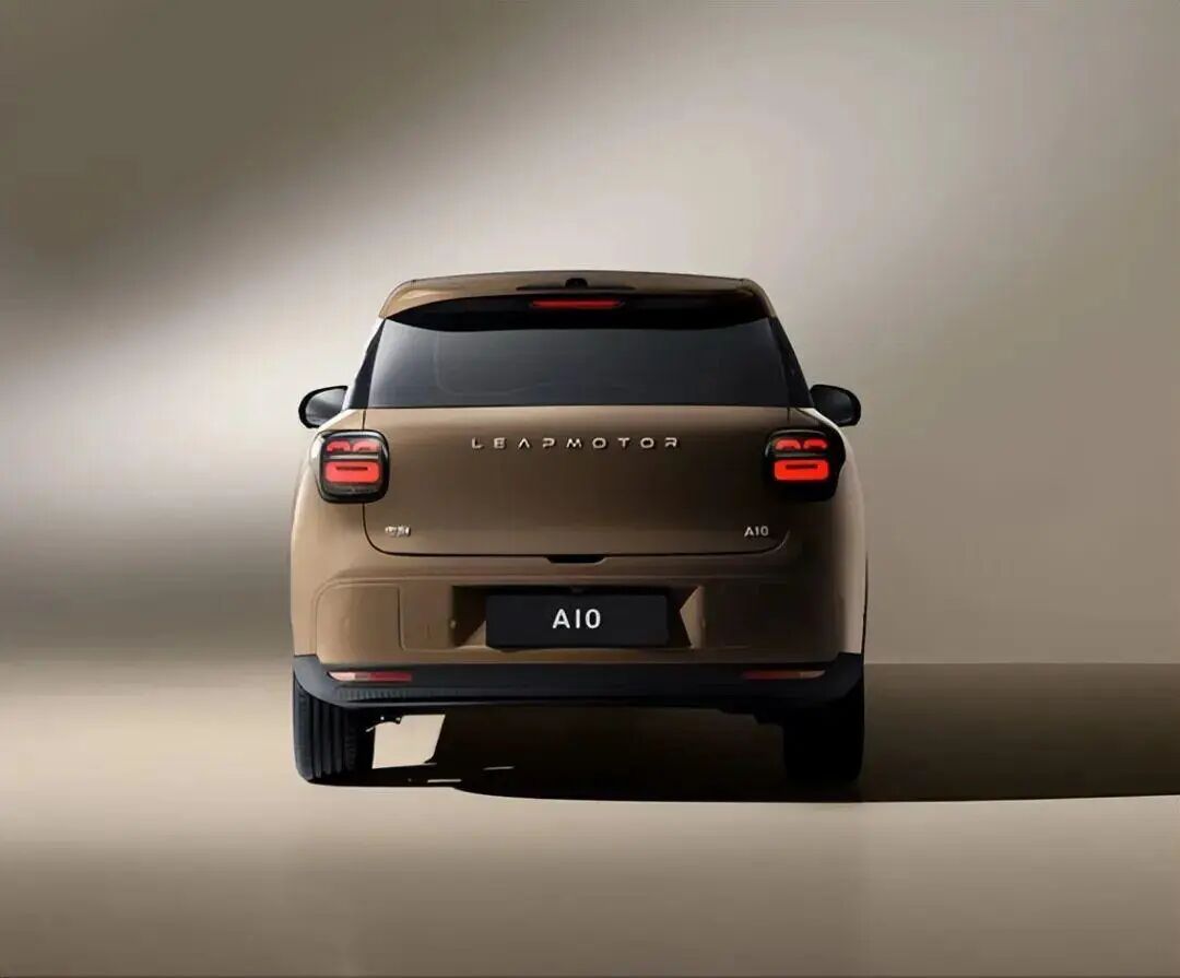 零跑B10在缅甸SKD工厂正式下线,首批车辆完成交付