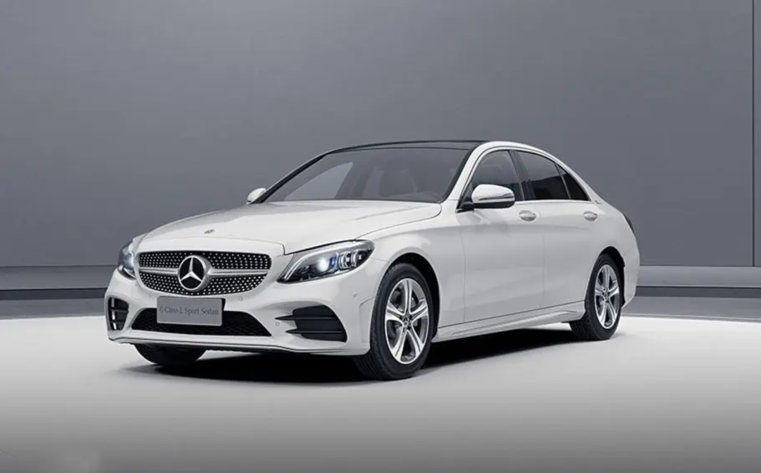 存起火风险 北京奔驰召回大量“油改电”：充电先别超80%